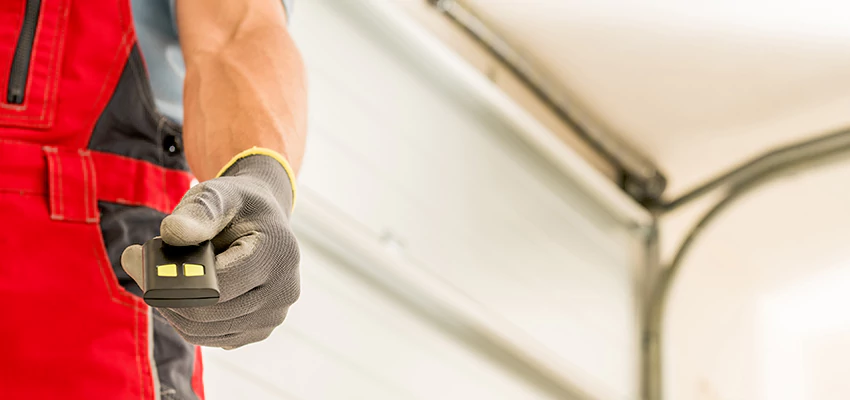 Residential Garage Door Security in Oak Park, California