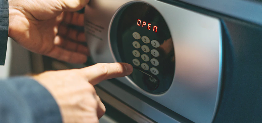Cash Safe Openers in Oak Park, California