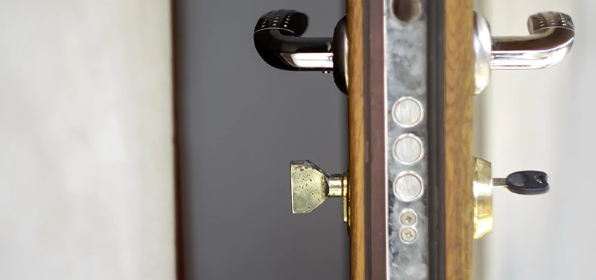 Holiday Emergency Locksmith in Oak Park, California
