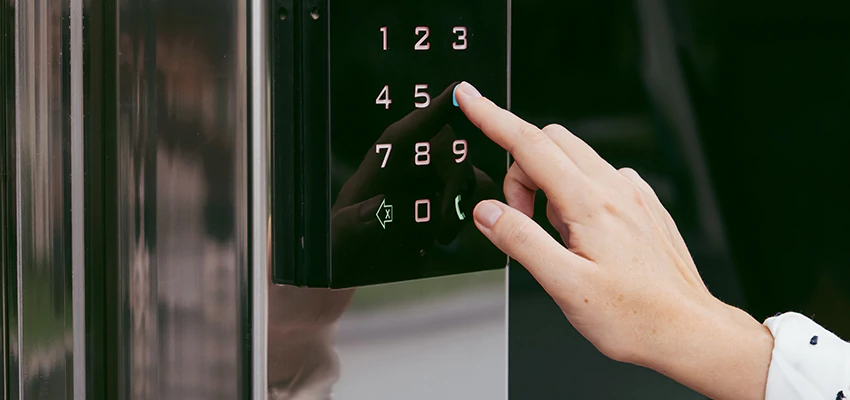 Property Management Locksmith For Lock Installation in Oak Park, CA