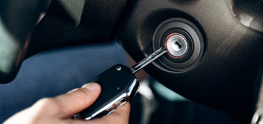 Car Key Replacement Locksmith in Oak Park, California