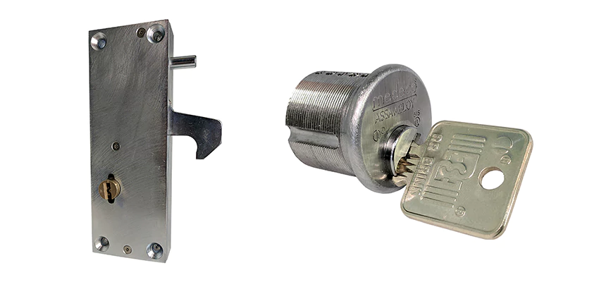 RR Fence Gates Brink Locks Repair in Oak Park, California