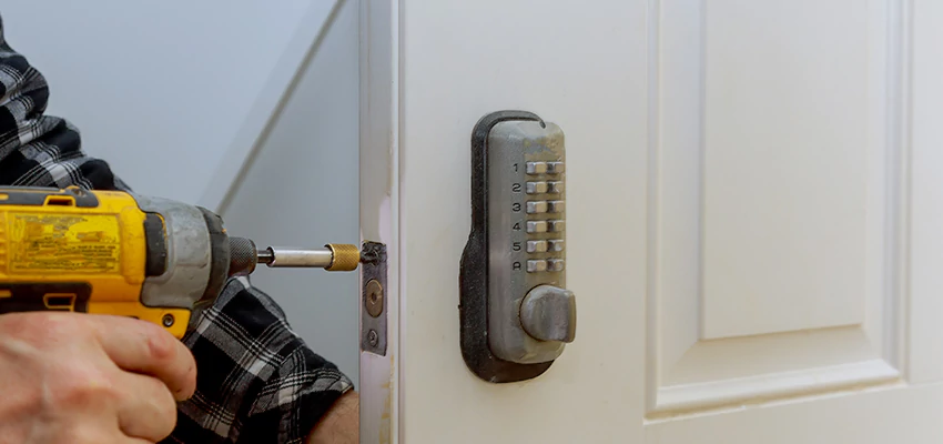 Digital Locks For Home Invasion Prevention in Oak Park, CA