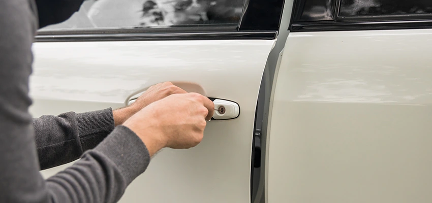 Unlock Car Door Service in Oak Park, CA