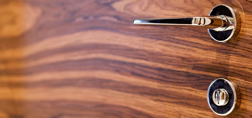 On Demand Locksmith For Key Fobs Repair in Oak Park, California